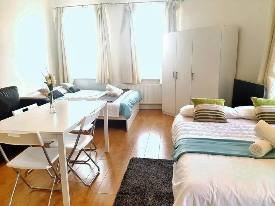 Excellent Studio Flat In Лондон Экстерьер фото